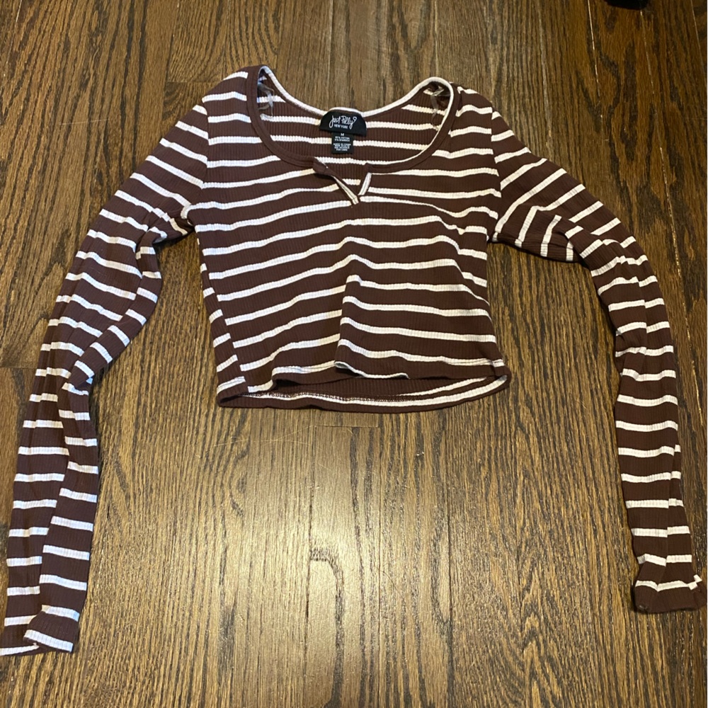Brown and white cropped long sleeve